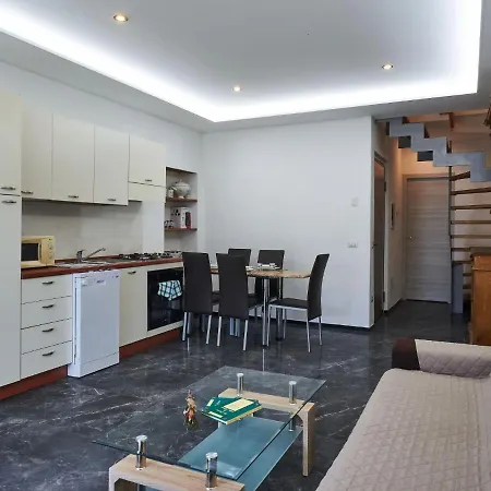 شقة Casa Gemma By Interhome دومازو